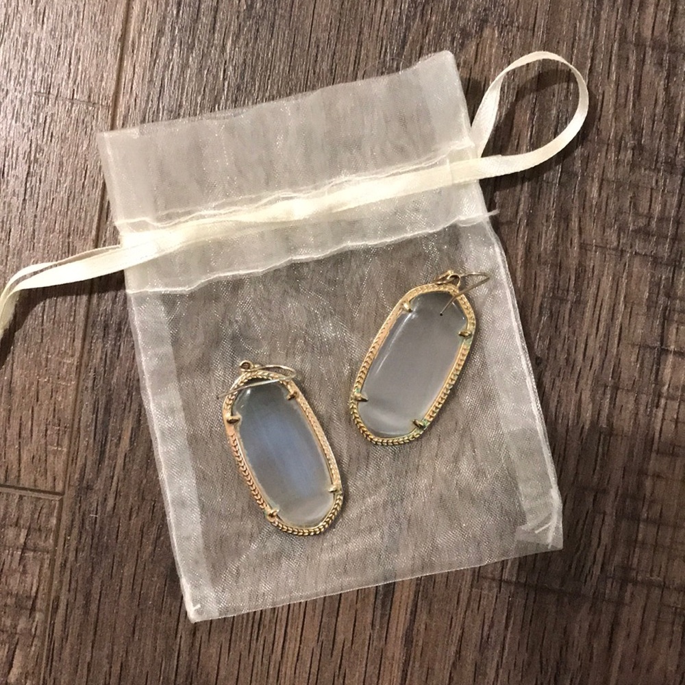 Kendra Scott Gray Earrings!